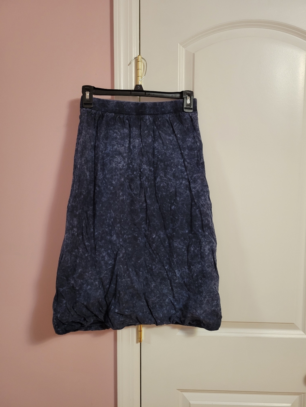 Womens Blue Mineral Wash Bubble Hem Midi Skirt- XS- Boho Chic Elastic Waist